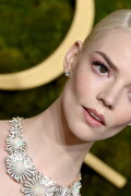 AnyaTaylorJoy_2025_GoldenGlobes_1116aed041f2c9d2938