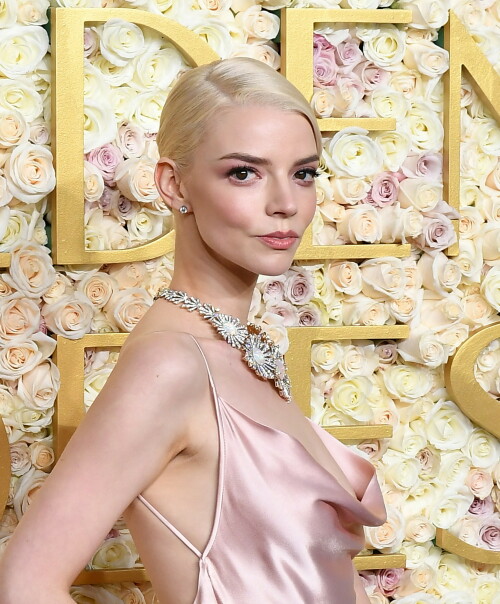 AnyaTaylorJoy_2025_GoldenGlobes_131e1b45f4ffd57f05a.jpeg