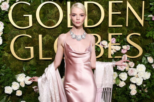 AnyaTaylorJoy_2025_GoldenGlobes_1360acf9236a4e56e53.jpeg