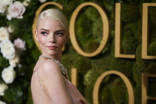 AnyaTaylorJoy_2025_GoldenGlobes_139319717fc50b095a9.jpeg