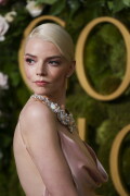 AnyaTaylorJoy_2025_GoldenGlobes_1414ab1bc4568ef8e0d