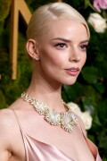 AnyaTaylorJoy_2025_GoldenGlobes_27290ce2c434ff1e6f