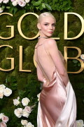 AnyaTaylorJoy_2025_GoldenGlobes_3d23c6b4d24f65e3c