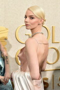 AnyaTaylorJoy_2025_GoldenGlobes_47b39dbd3602ab2770