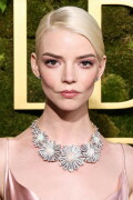 AnyaTaylorJoy_2025_GoldenGlobes_705be6ff61118b9f79