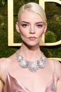 AnyaTaylorJoy_2025_GoldenGlobes_745dc08792945687ce