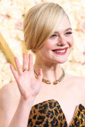 ElleFanning_2025_GoldenGlobes_367df2458fea2227eb