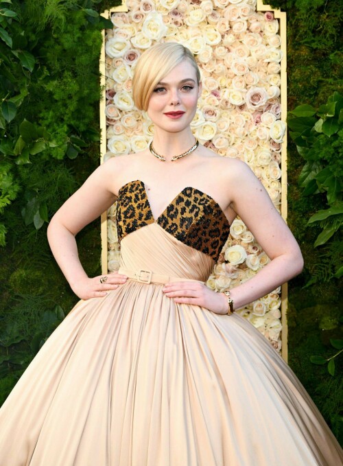 ElleFanning_2025_GoldenGlobes_39022d0e118796584