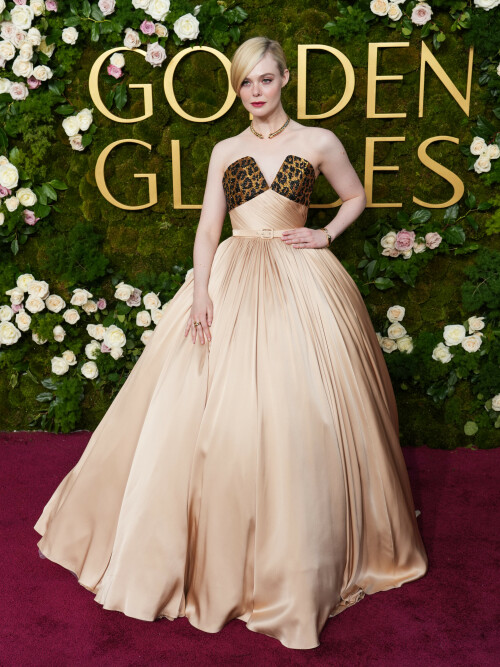 ElleFanning_2025_GoldenGlobes_4221f8769a32daf3d9.jpeg