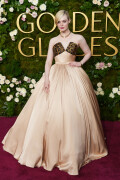 ElleFanning_2025_GoldenGlobes_4221f8769a32daf3d9