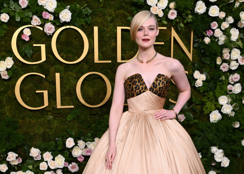 ElleFanning_2025_GoldenGlobes_4405b194fc1ea539eb.jpeg