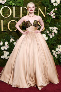 ElleFanning_2025_GoldenGlobes_482ecb73ae9cdae92c