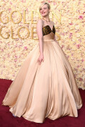 ElleFanning_2025_GoldenGlobes_49233748a0bccd97a4