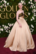 ElleFanning_2025_GoldenGlobes_58f93cf44f07368520