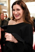 KathrynHahn_2025GoldenGlobes_143d6f5a8cc639808b