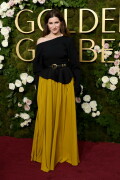 KathrynHahn_2025GoldenGlobes_15216008449595938a