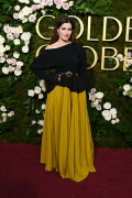 KathrynHahn_2025GoldenGlobes_372aa79b068d502b77