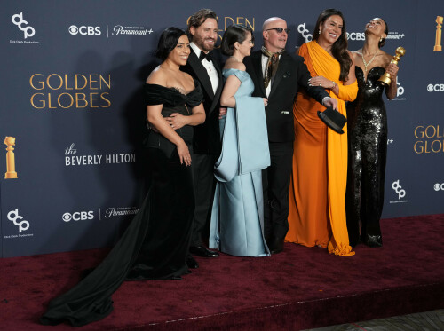 SelenaGomez_2025_GoldenGlobes_234904718c51ae0615