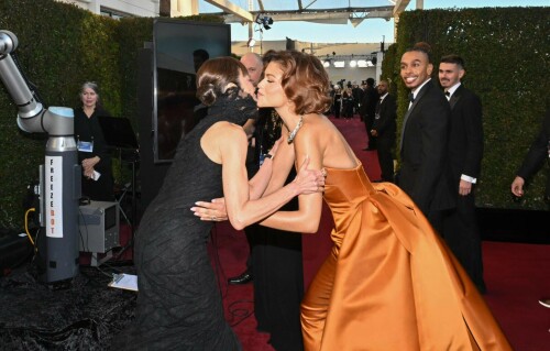 Zendaya_2025_GoldenGlobes_11a83c2e9653d366c9