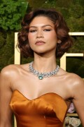 Zendaya_2025_GoldenGlobes_139ecb56eaa133a8b1