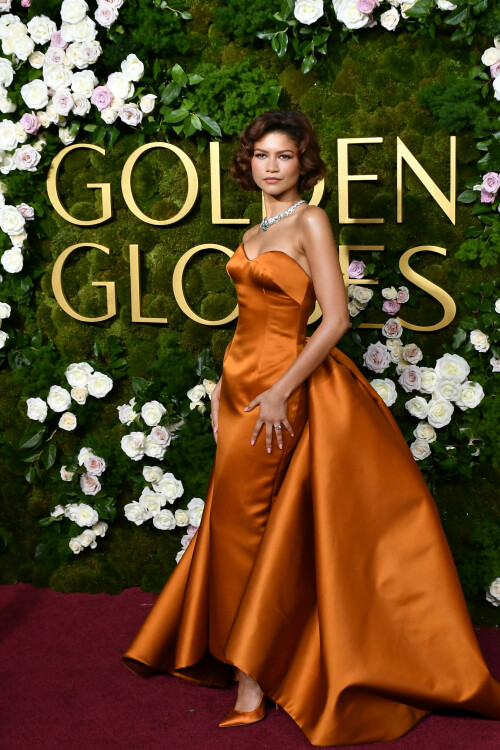 Zendaya_2025_GoldenGlobes_22dbde67bf75032f67