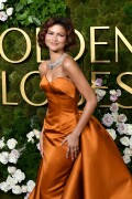 Zendaya_2025_GoldenGlobes_41bd51957cc51c4d06