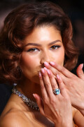 Zendaya_2025_GoldenGlobes_477d8a0dd93dcd8033