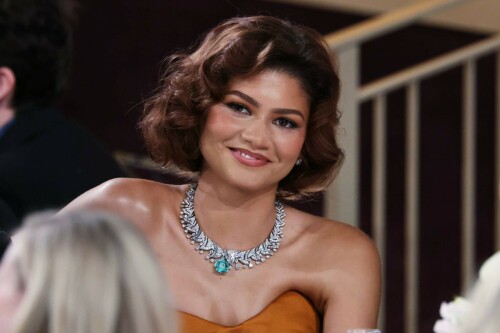 Zendaya_2025_GoldenGlobes_694441c0c8c1266be.jpeg