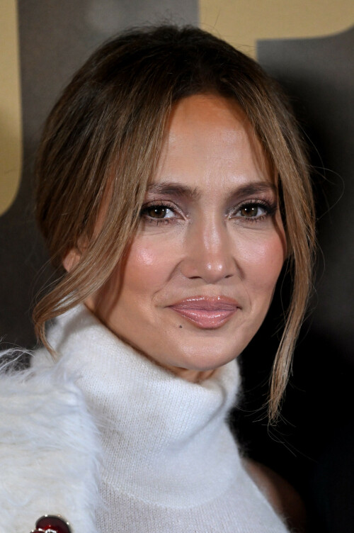 JLo_UnstoppableUK_Nov52024_161c9151dd85741c09.jpeg