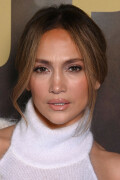 JLo_UnstoppableUK_Nov52024_484b673f9453944293