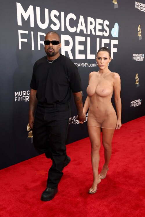 BiancaCensori_KanyeWest_2025GrammyAwards_16e4a27f729c44d438.jpeg