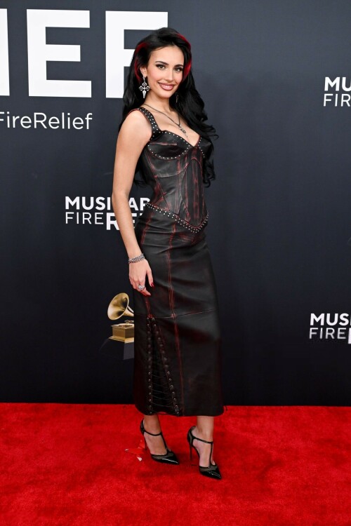 KylieCantrall_2025GRAMMYAwards_4016f3bb3d04fa5796.jpeg