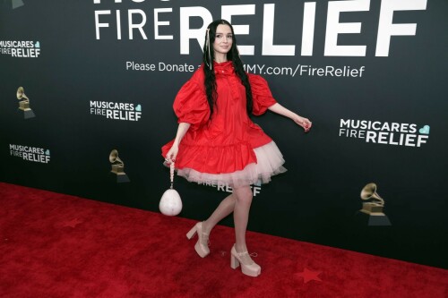 Poppy_2025GrammyAwards_1205d72f156d3c8ab7.jpeg