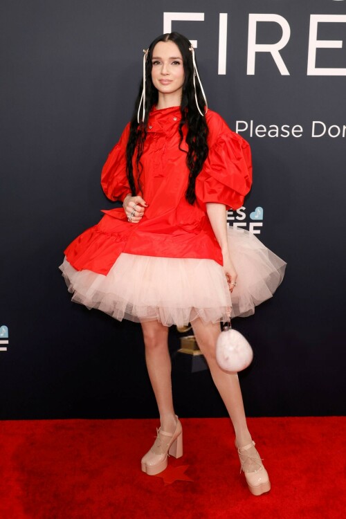 Poppy_2025GrammyAwards_185bd7363611179457.jpeg