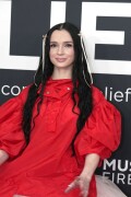 Poppy_2025GrammyAwards_19db70f35a3babd693