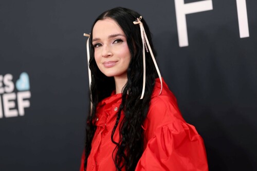 Poppy_2025GrammyAwards_1c5a4b9f19d28fabd.jpeg