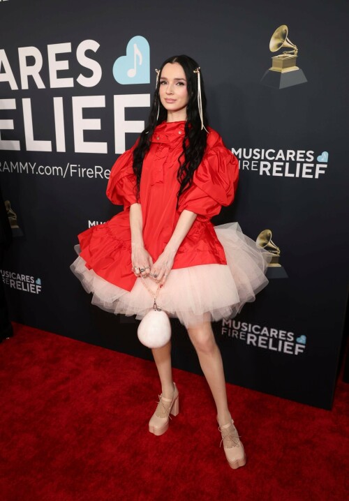 Poppy_2025GrammyAwards_21c860da6f8eeee04a.jpeg