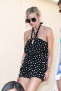 AshleeSimpson_FijiWater_Sept82012_12b0cf2b45f7681784