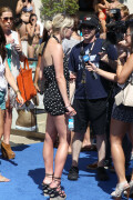 AshleeSimpson_FijiWater_Sept82012_18b457067d85b8a040