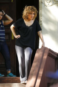 JenniferLopez_Shades_Set_May192017_134be7f85821426e0e