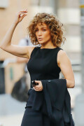 JenniferLopez_Shades_Set_May192017_284211c59926916970