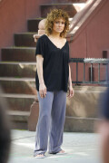 JenniferLopez_Shades_Set_May192017_2e29dac6ef706d6dc