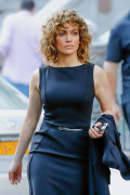 JenniferLopez_Shades_Set_May192017_4140ecf4fb82b3302b