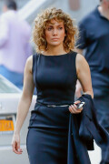 JenniferLopez_Shades_Set_May192017_47a0b4f1d86a6fefc4
