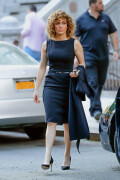 JenniferLopez_Shades_Set_May192017_51fba60775385b0a53