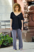 JenniferLopez_Shades_Set_May192017_9369e8dc90bd5d440