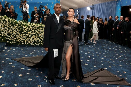 KylieJenner_MetGala2025_HQPics.Space_1148430a5d7710db8d2.jpeg