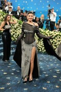 KylieJenner_MetGala2025_HQPics.Space_115b8ac1fbd716624d3