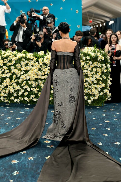 KylieJenner_MetGala2025_HQPics.Space_128cf36b95a26024b24.jpeg