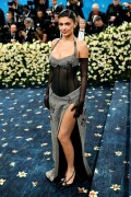 KylieJenner_MetGala2025_HQPics.Space_13274dd88b34c3bb527
